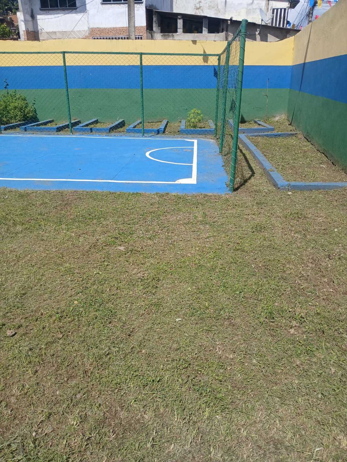 Manutenção de áreas públicas inclui roçagem e capinagem em Ilhéus